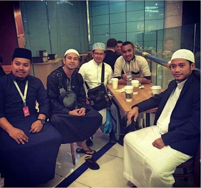 enji baskoro © 2017 brilio.net enji baskoro © 2017 brilio.net