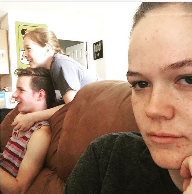 cewek orang ketiga © 2017 brilio.net cewek orang ketiga © 2017 brilio.net