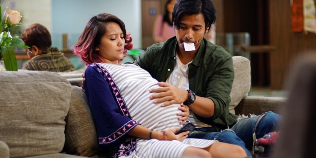 Adegan di film ini ternyata bikin Lala Karmela pusing tujuh keliling © 2017 brilio.net Adegan di film ini ternyata bikin Lala Karmela pusing tujuh keliling © 2017 brilio.net