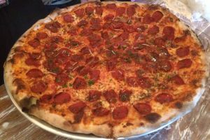 Mau makan pizza seenak di restoran? Nggak usah beli, yuk bikin sendiri