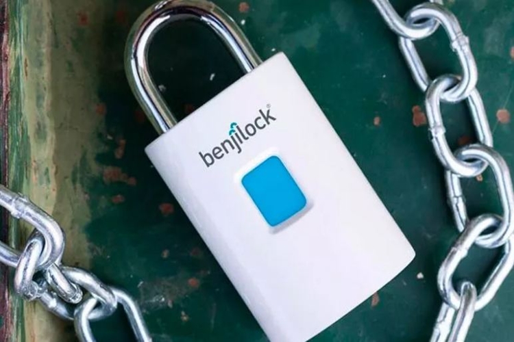 Nggak perlu kunci, gembok canggih ini siap amankan rumahmu