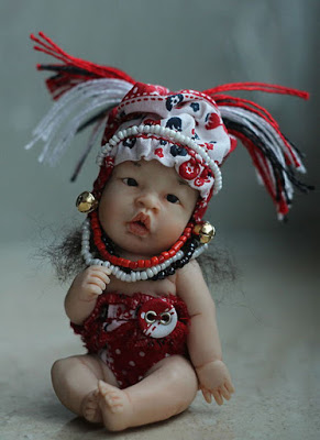 12 Boneka bayi berpakaian lucu mirip aslinya ini top, pengen punya nih