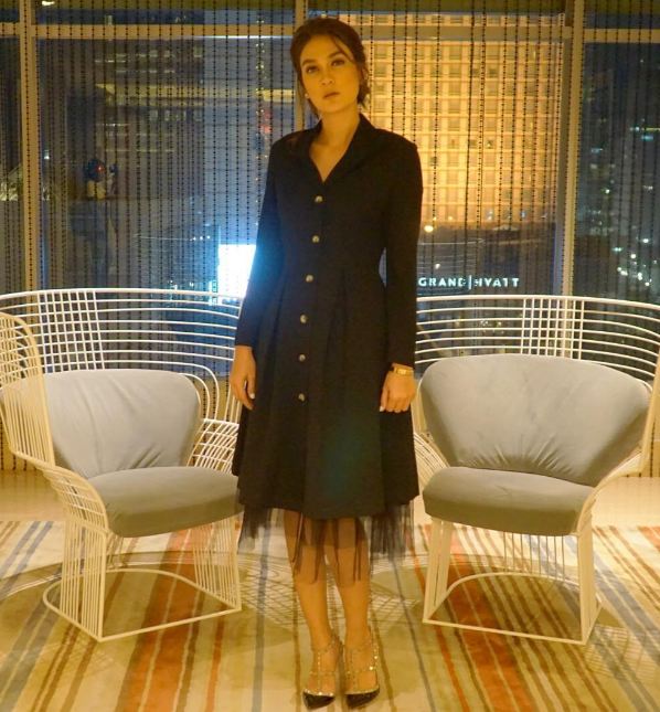 seleb black dress © 2017 brilio.net