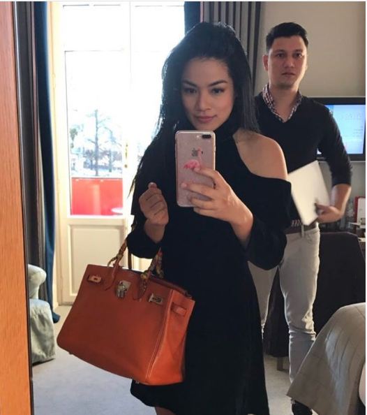 seleb black dress © 2017 brilio.net