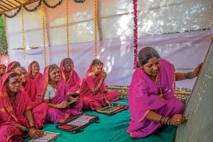 Pelajar di sekolah ini adalah nenek-nenek, ada yang 90 tahun lho