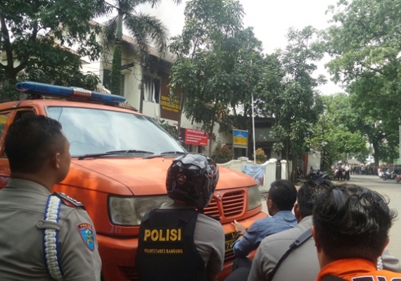 Bandung diteror bom panci, suara ledakan hingga 100 meter