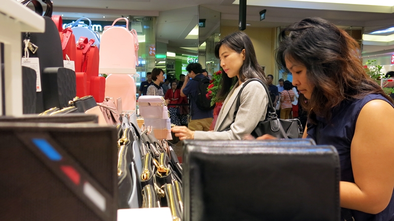 Baru dibuka, toko pernak pernik Jepang ini langsung diserbu pengunjung