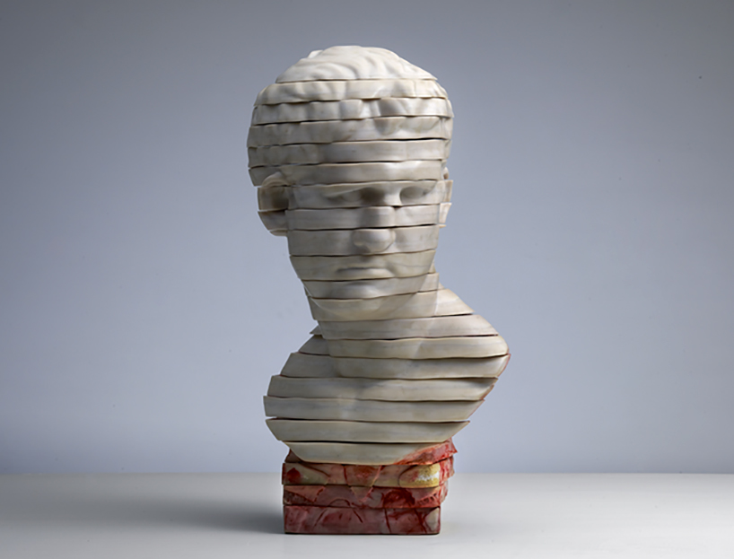 12 Potret patung anatomi manusia, potongan penyusunnya nggak biasa