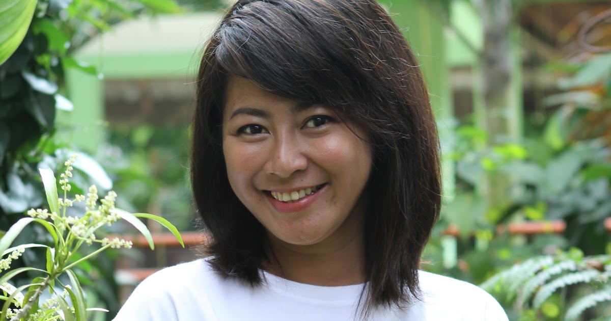 Ini kabar terbaru 'petualang cantik' Riyanni Djangkaru, jadi guru Yoga