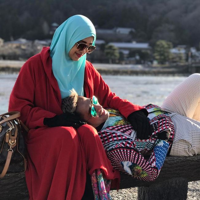 Irfan-Dela liburan © 2017 brilio.net Irfan-Dela liburan © 2017 brilio.net