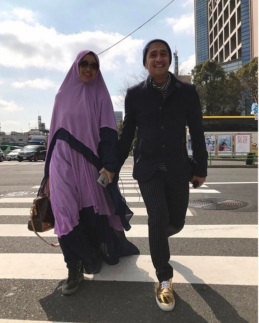 Irfan-Dela liburan © 2017 brilio.net Irfan-Dela liburan © 2017 brilio.net