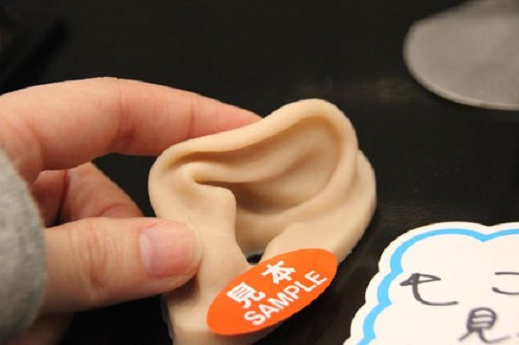 Robot Android Asuna © 2017 brilio.net