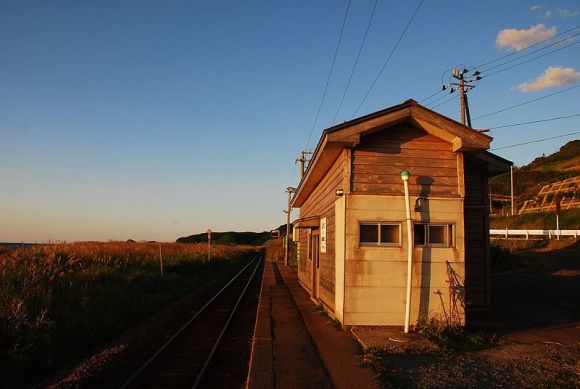10 Stasiun Jepang yang letaknya di tepi laut, Instagramable juga lho