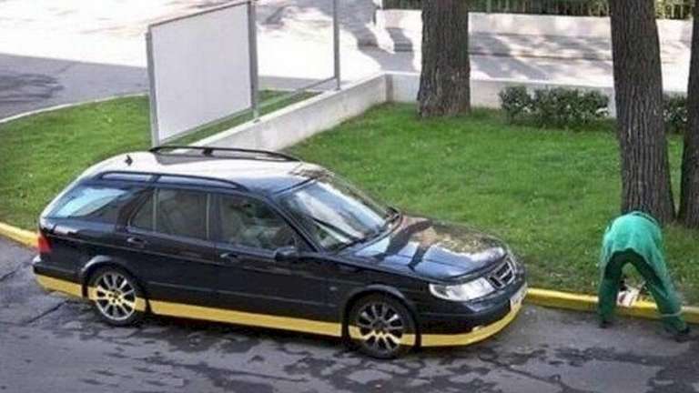 kelakuan pekerja ini bikin susah nahan ketawa © 2017 berbagai sumber