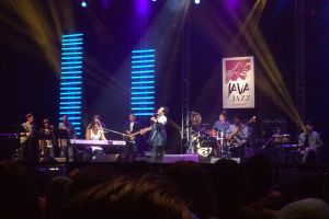 Merdunya suara Tompi bikin penonton Java Jazz 2017 teriak histeris
