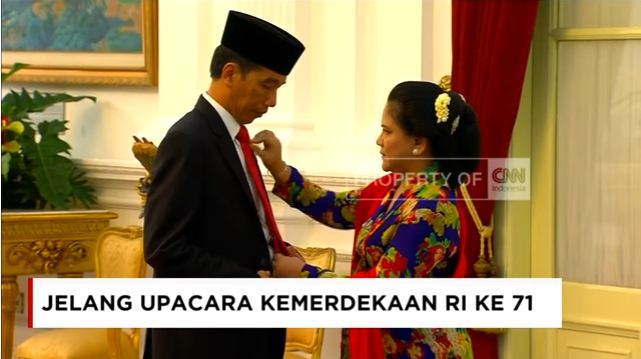 10 Momen mesra keseharian Jokowi dan Iriana, so sweet banget