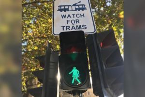 Kesetaraan gender, lampu penyeberangan di kota ini bergambar perempuan