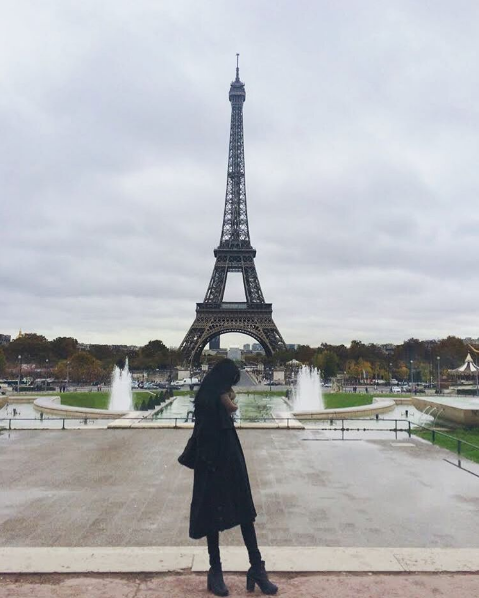 Laras Sekar, model Indonesia yang melenggang di Paris Fashion Week