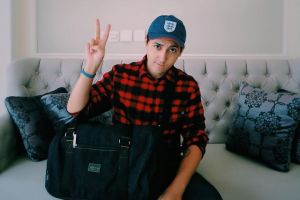 Heboh, Ariana Grande tiba-tiba muncul di Instagram live Aron Ashab!