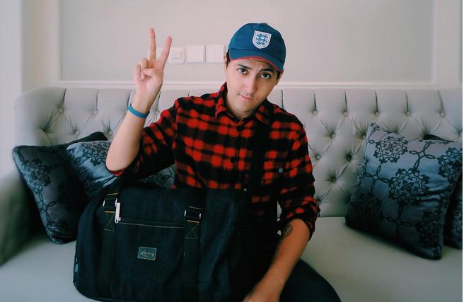 Heboh, Ariana Grande tiba-tiba muncul di Instagram live Aron Ashab!