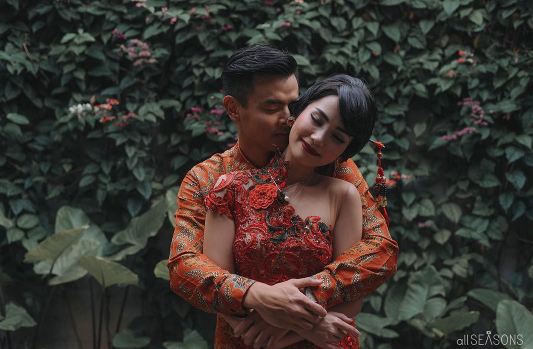 11 Foto prosesi lamaran Dion Wiyoko & Fiona Anthony, selamat