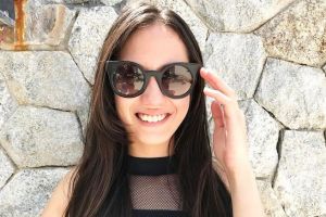 Usai unggah foto kontroversial, ini permohonan maaf dari Pevita Pearce