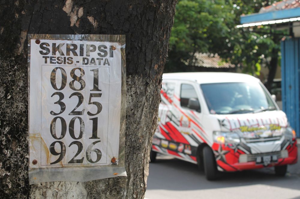 Untung menggunung dari bisnis skripsi di Yogyakarta (1)