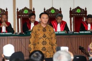 Majelis hakim kembali tolak saksi ahli dari Ahok, ini alasannya