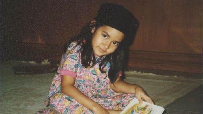10 Foto masa kecil Raisa, nggak heran gedenya cantik abis
