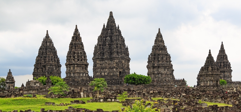 10 Bangunan megah ini didirikan sebagai bukti cinta, Indonesia mana?