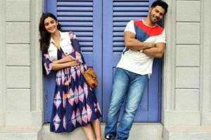 Nggak cuma dengan Sidharth, 12 foto mesra Alia & Varun ini bikin baper