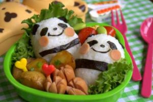 Ini tips sajikan menu makan agar anak suka sayur, mamah muda coba yuk