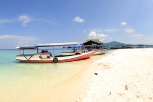 Liburan ke Karimunjawa makin mudah dengan tambahan kapal ini, asyik..