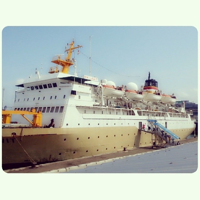 Liburan ke Karimunjawa makin mudah dengan tambahan kapal ini, asyik..