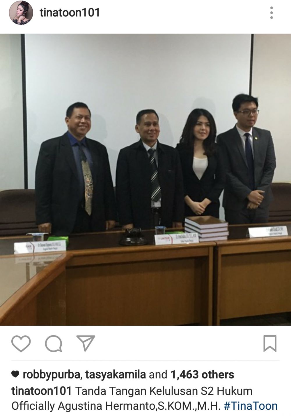 5 Selebriti muda ini kejar pendidikan sampai S2, idola yang inspiratif