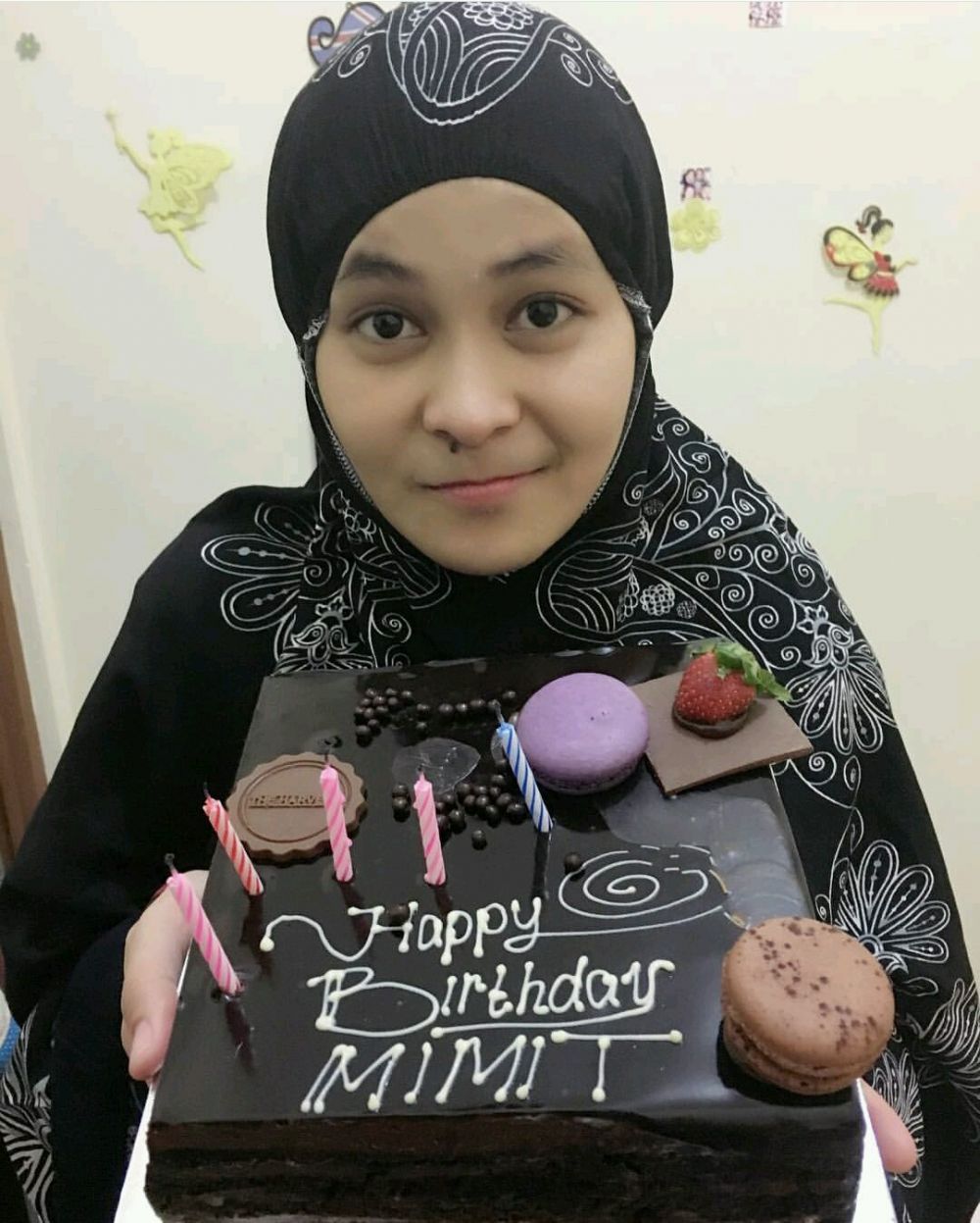 Suka tampil tomboy, ini beda gaya Mitha 'The Virgin' dan Dera Siagian