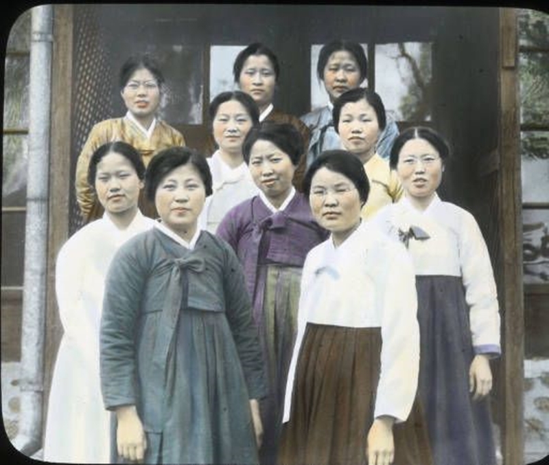 10 Potret wanita Korea Selatan sebelum kemerdekaan, klasik banget
