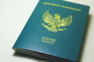 Ini penjelasan kenapa warna paspor berbeda-beda, nggak nyadar kan?