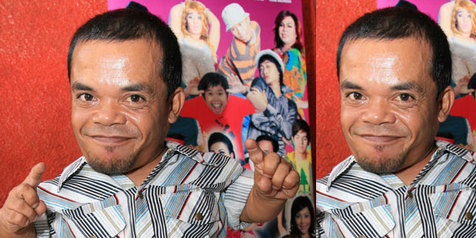 Meski punya badan mini, 8 seleb ini sukses di dunia hiburan