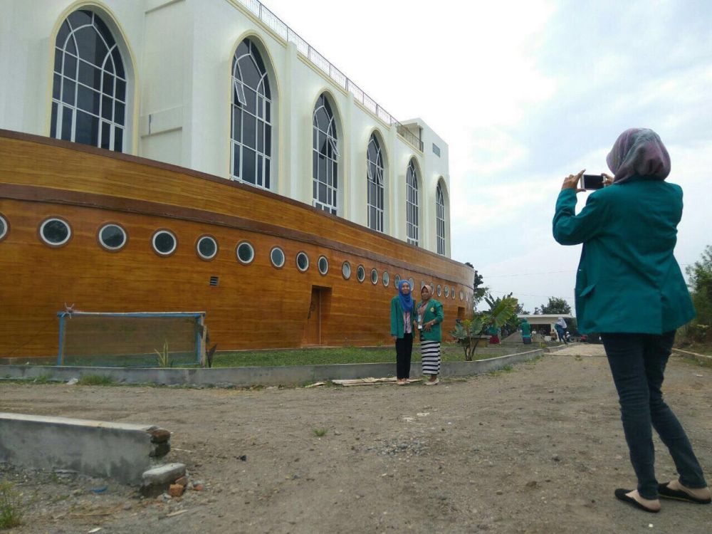 Masjid Kapal Nabi Nuh, obyek wisata baru di Semarang