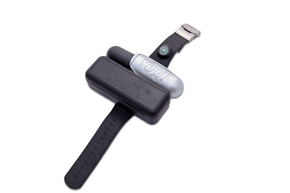 Pakai gelang ini saat di air, dijamin nggak bakal tenggelam