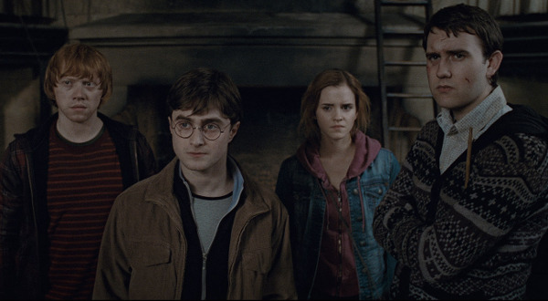 13 Foto transformasi 'tiga sekawan' di film Harry Potter, pangling deh