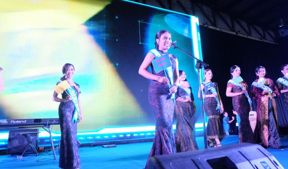 15 Foto finalis Miss Internet 2017, ngapain aja ya tugasnya?