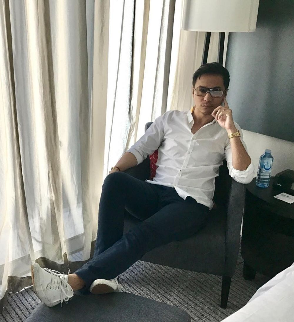 Move on dari Glenn, ini 10 foto pria yang diduga pacar baru Aura Kasih