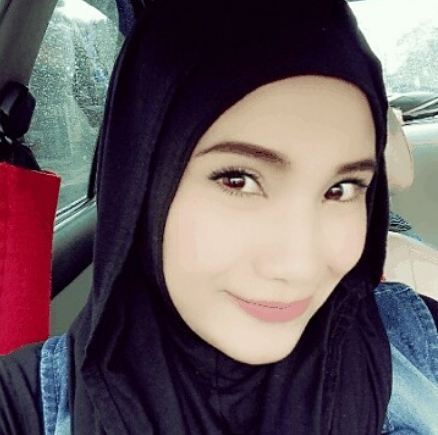 Nggak cuma Chika Riska, Satchy lebih dulu dikenal jadi DJ berhijab