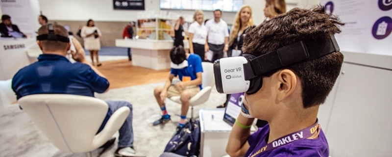 Nggak cuma buat game, VR juga bisa bantu siswa semangat belajar lho