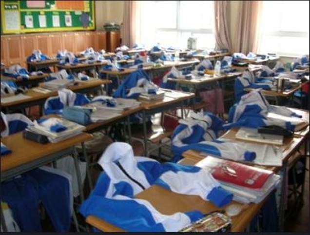 10 Foto bukti bahwa siswa Korea Selatan memang masternya April Mop