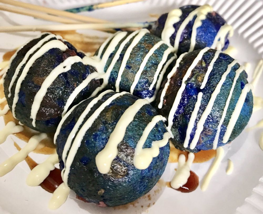 Begini jadinya kalau takoyaki dibuat bertema planet bumi, unik & yummi