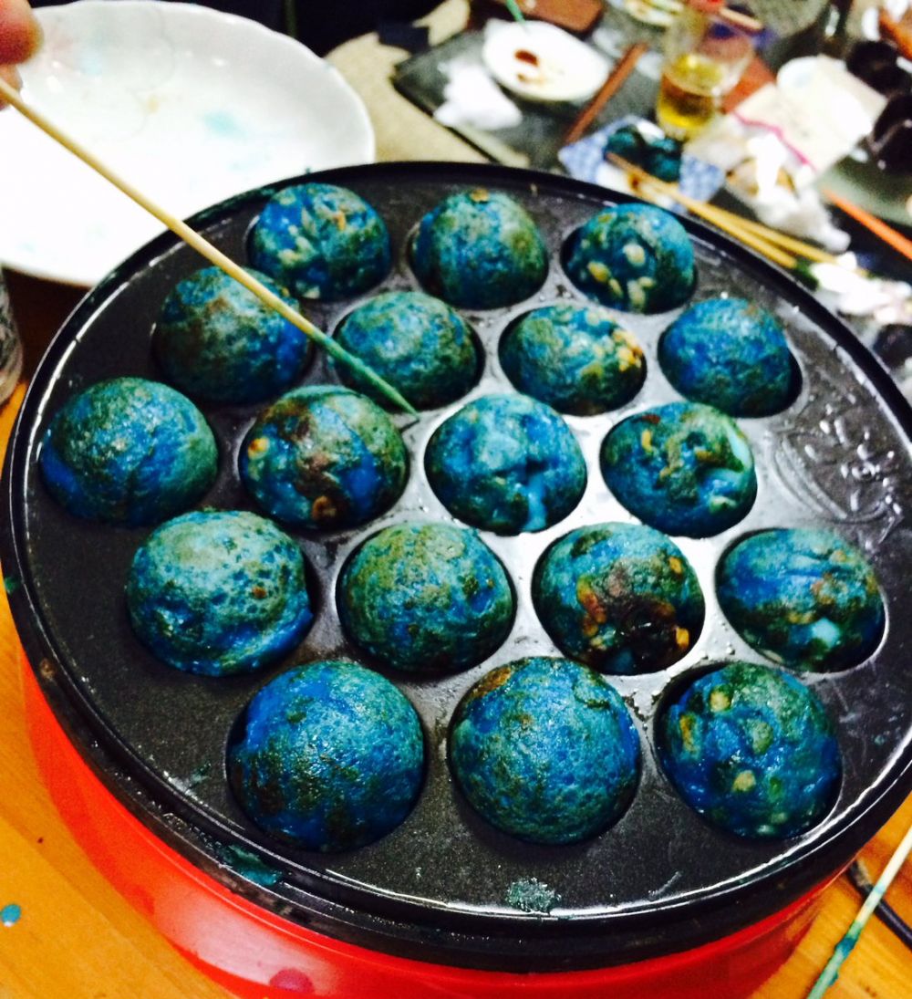 Begini jadinya kalau takoyaki dibuat bertema planet bumi, unik & yummi