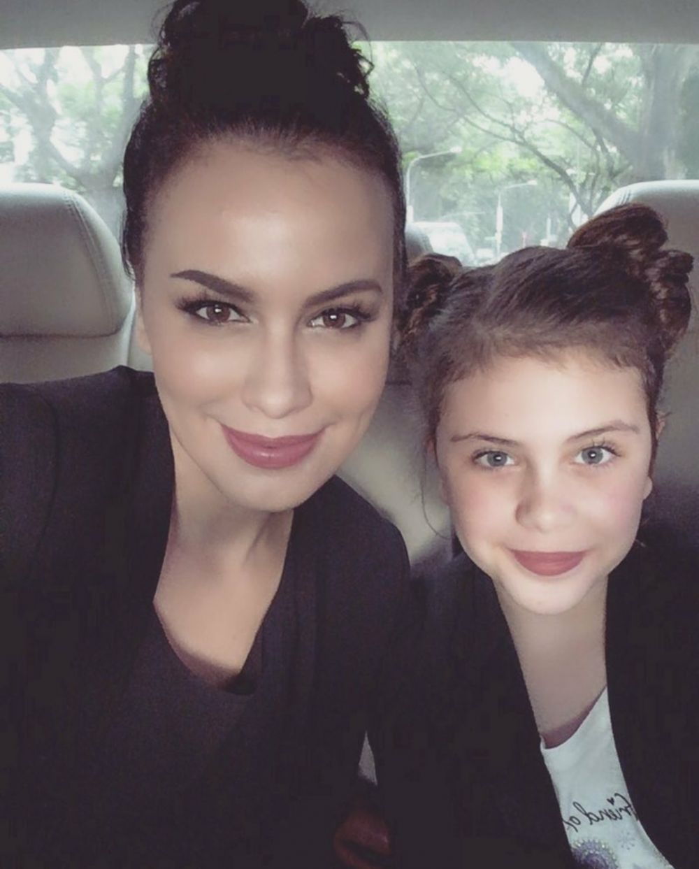 Nikah sama bule, 16 selebriti ini punya anak yang berparas rupawan